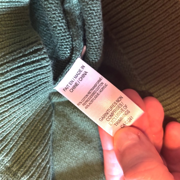 Green ribbed zip-collar sweater NWT - Picture 7 of 8